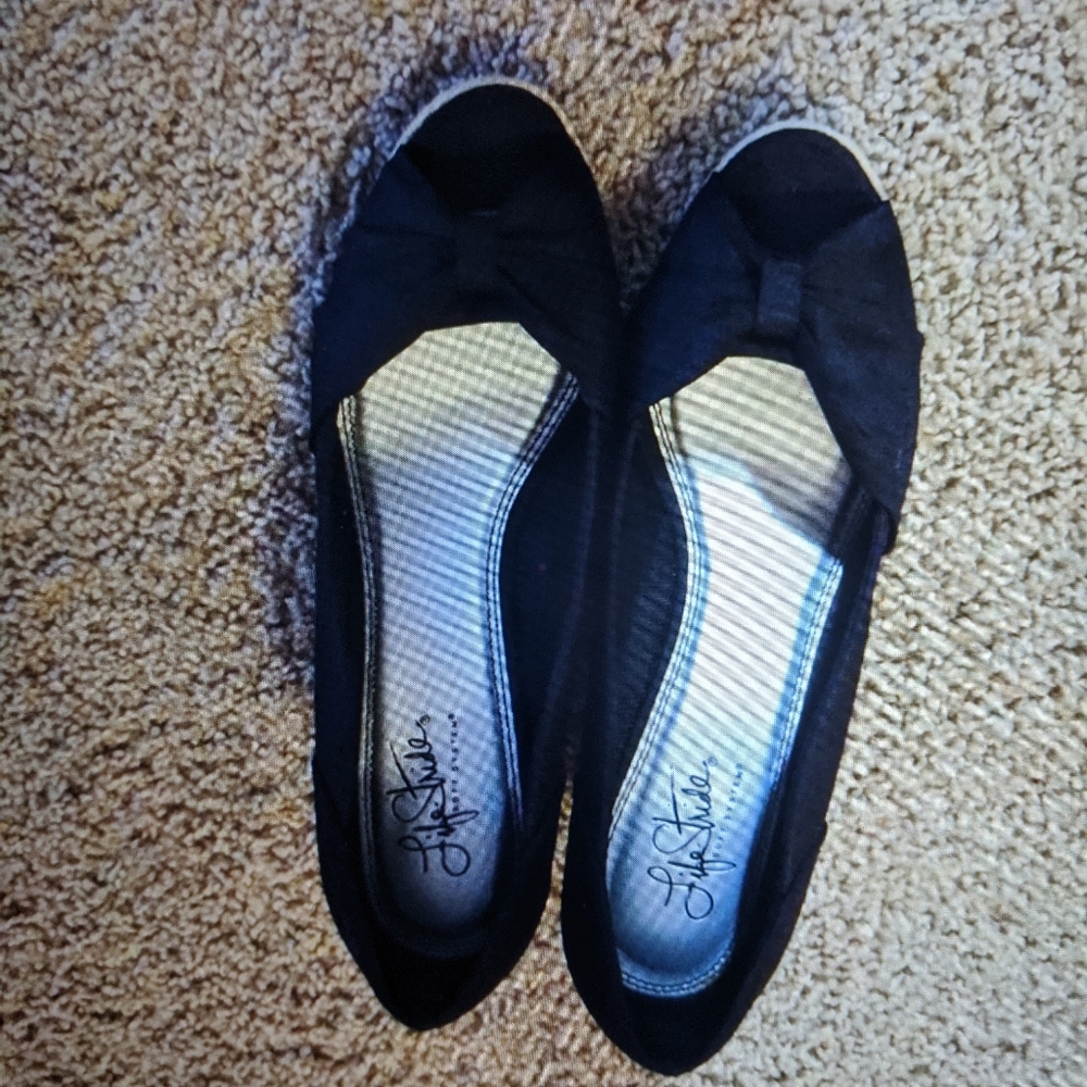 Life Stride Wedge size 9-M